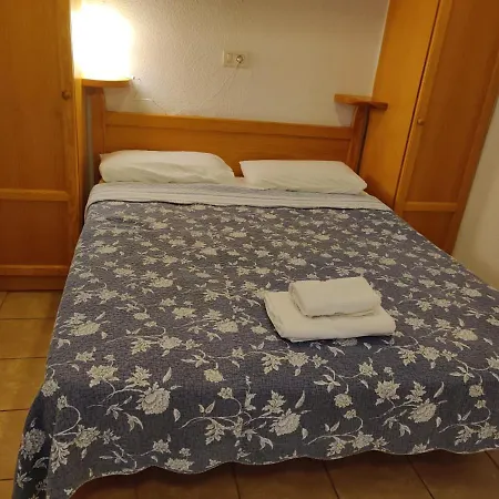 Golden Mile Seaview Royal Garden Apartment