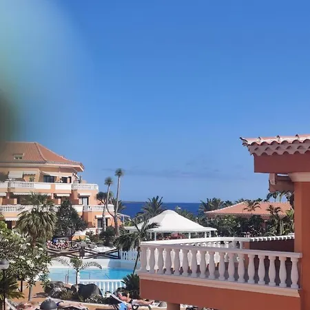 Golden Mile Seaview Royal Garden * Playa de las Americas (Tenerife)